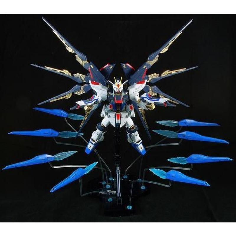 GaoGao Gundam MG Strike Freedom Full Burst Mode