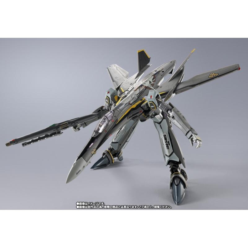 DX CHOGOKIN VF-25S Armored Messiah Valkyrie (OZMA LEE USE) REVIVAL Ver.