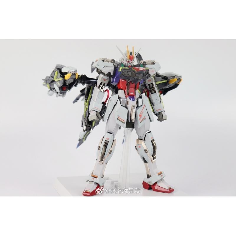 Daban 8830 MG 1/100 MG Strike Lightning Backpack Metal Build Alike Ver. Plastic Model Kit